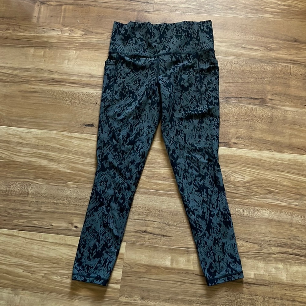 Athleta leggings size small.